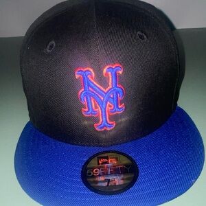 NY Mets 7 1/8 fitted hat Black with blue rim